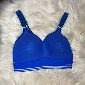 Triaction hybrid lite royal blue sports bra 32 DD